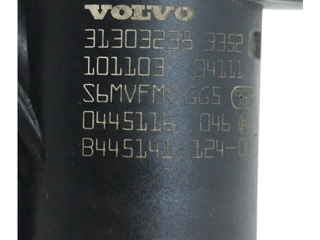 Форсунка 31303238, 0445116046    Volvo S60  D 5204 T3, D 5204 T2 