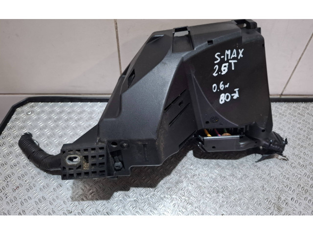 Блок предохранителей     Ford S-MAX    