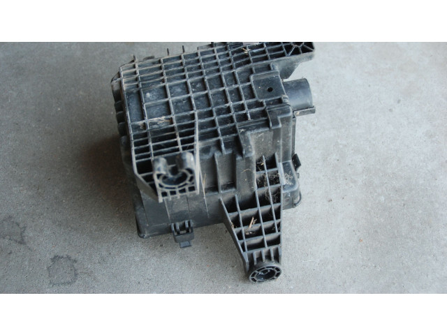 Pojistková skříňka 2008R Nissan Navara D40 2008