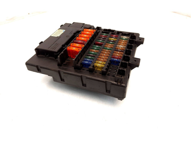 Блок предохранителей 6905228, 8378113   BMW Z4 E85 E86    