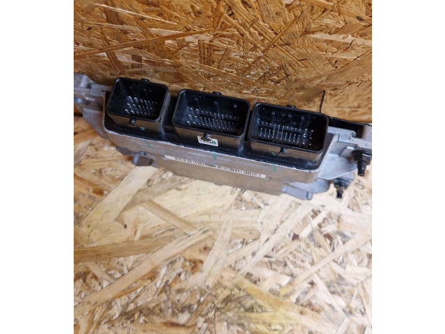 Блок управления двигателя 237D40792R, 237D40621R Dacia Spring