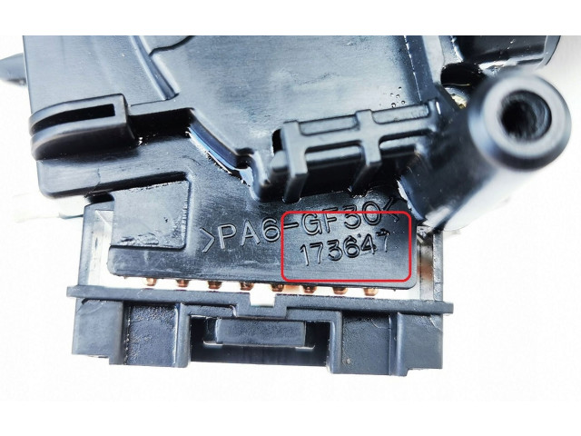 Ручка стеклоочистителей 173647   Toyota Corolla Verso E121