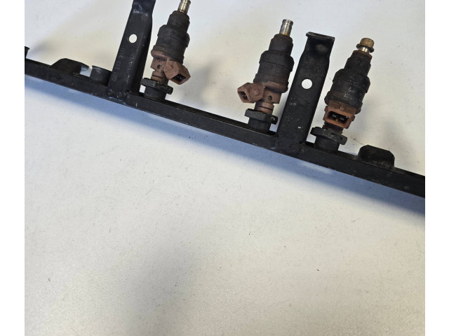 Топливная рампа 021133317j, 0280150953 Volkswagen Golf III