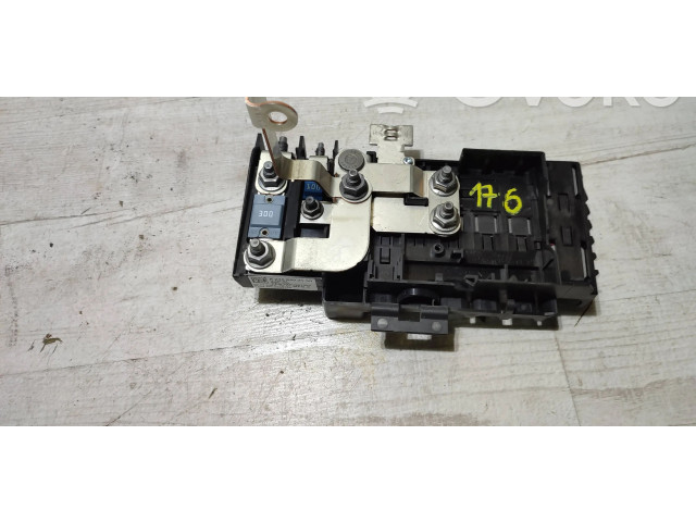 Блок предохранителей 6245530 Mercedes-Benz A W176