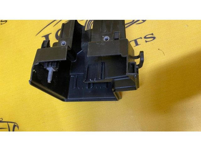 Pojistková skříňka Крышка ящика предохранителей 252361535R   Renault Clio V 2021