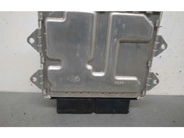 Блок управления двигателя    Fiat Qubo