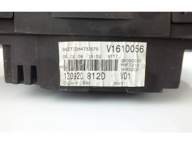Панель приборов 1Z0920812D   Skoda Octavia Mk2 (1Z)       