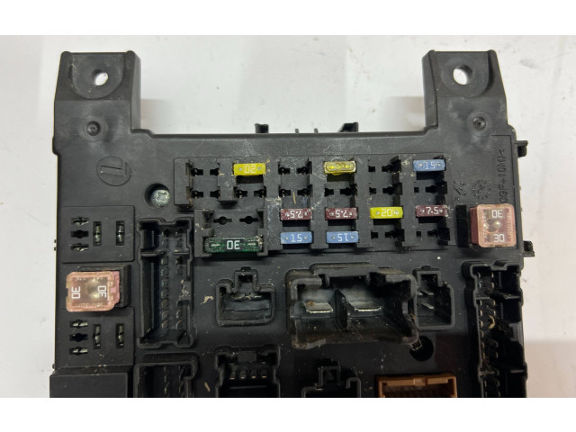 Блок предохранителей 8637A319 Mitsubishi Outlander