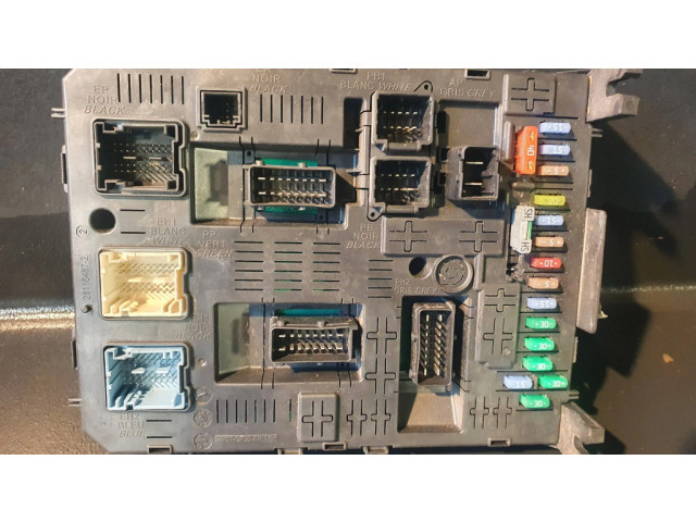   Pojistková skříňka 281197595   Citroen Berlingo 2010