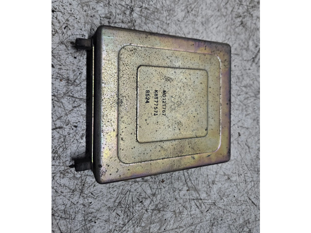 Блок управления двигателя MD121767, K8T77571   Mitsubishi Galant