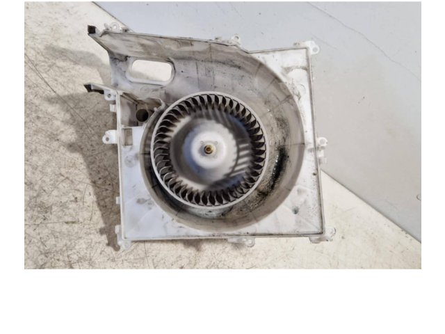 Вентилятор печки    272009H600, 3J11034300   Nissan X-Trail T30