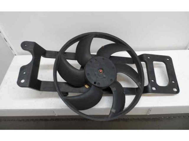 Вентилятор радиатора     8200397696    Dacia Logan Pick-Up 