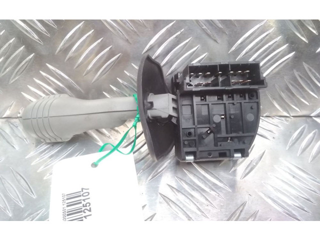 Ручка стеклоочистителей 7701046628 Renault Twingo I