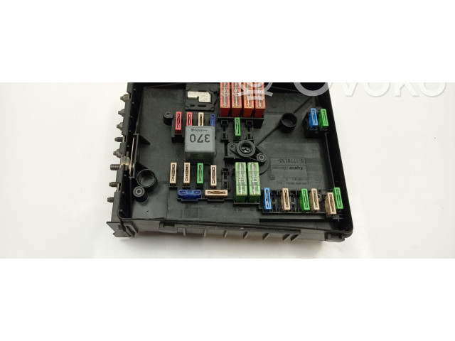 Pojistková skříňka 1K0937125A Seat Toledo III (5P) 2008