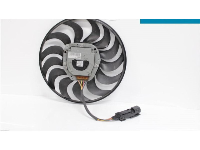 Электрический вентилятор радиаторов  30749760   Volvo V70 