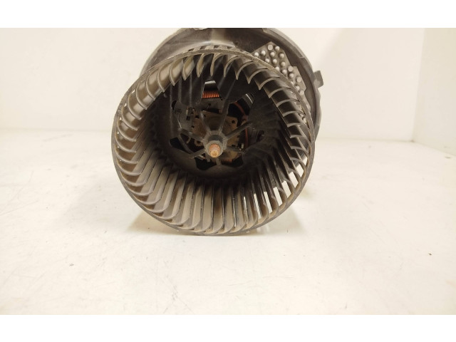 Вентилятор печки F011021936 Volkswagen Touran I