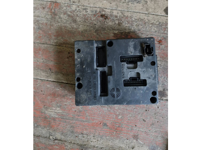 Блок предохранителей 7703297930, 8108502400B   Renault Scenic I    