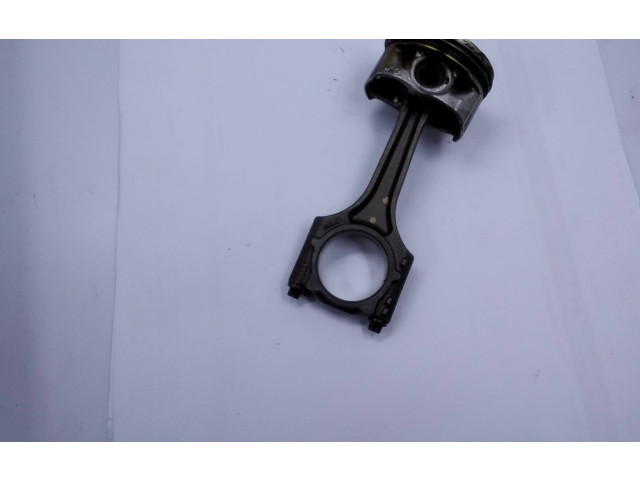 Píst 06LN Audi Q5 SQ5 pro benzínový motor 2.0 DAY