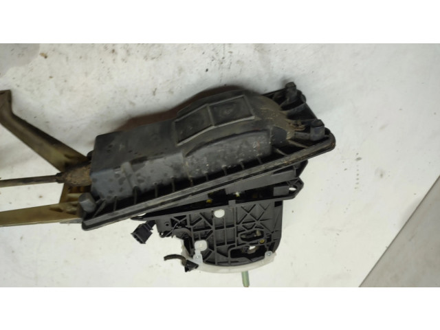 Механизм переключения передач (кулиса) (в салоне)