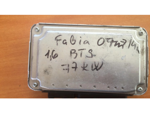 Модуль управления зеркалом крыла 03C906057K Skoda Fabia Mk2 (5J)