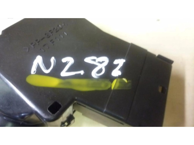 Мултифункционный включатель управления / ручка