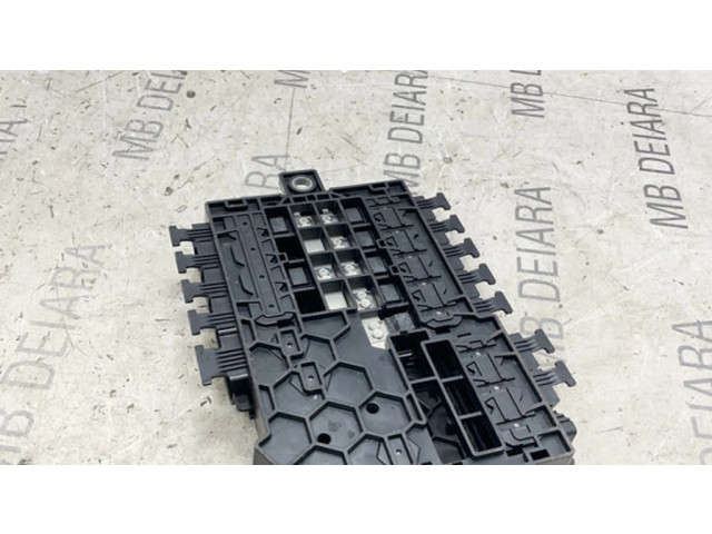 Pojistková skříňka A2135406100 Mercedes-Benz E W213 2019