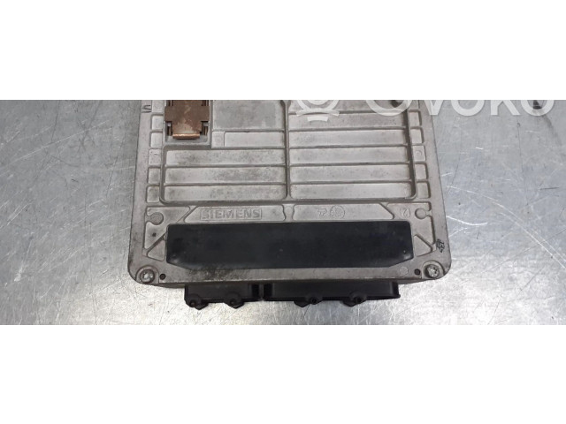 Řídící jednotka 047906030M   Skoda Felicia I 