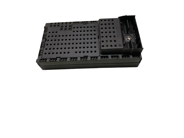 Блок предохранителей  08696040   Volvo V70    