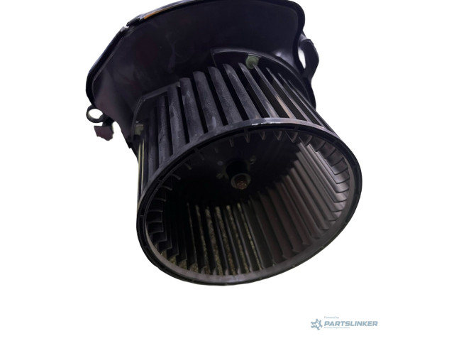 Вентилятор печки 272100975R Dacia Jogger