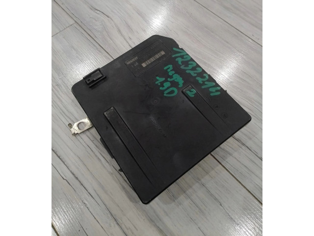 Pojistková skříňka Řídící jednotka BSM 8200455424G Renault Megane II 2004