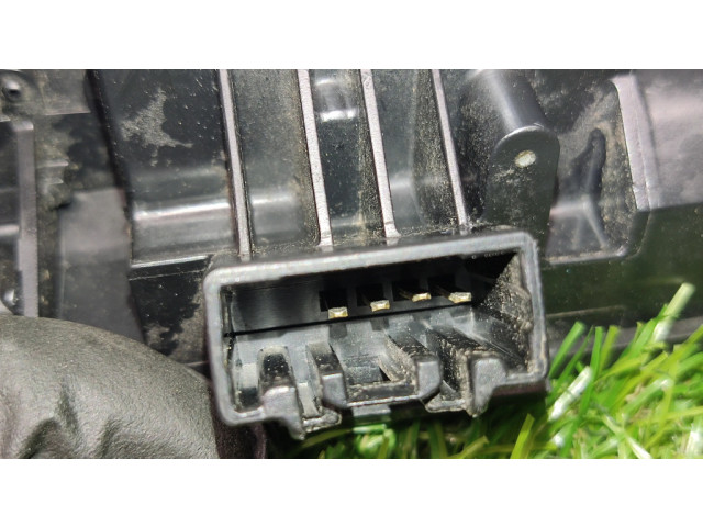 Zámek zadních dveří A442A66AD Ford Fiesta 2015