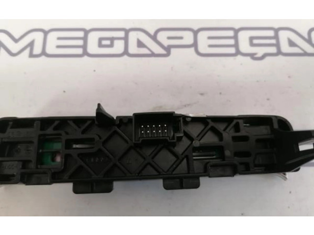 Дисплей    8K1713463   Audi A5 Sportback 8TA