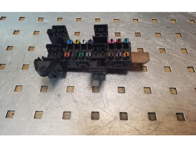 Pojistková skříňka A6395400050 Mercedes-Benz Vito Viano W639 2006