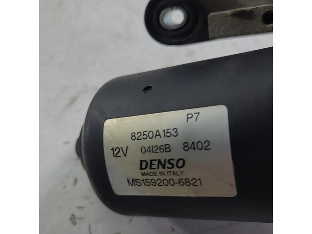 Моторчик дворников 8250A225 Mitsubishi Colt