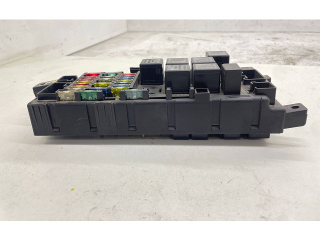 Блок предохранителей 30728008, 518828108   Volvo V70    