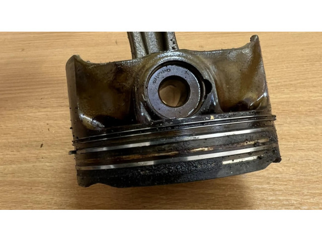 Píst 089203, D5916 BMW 5 F10 F11