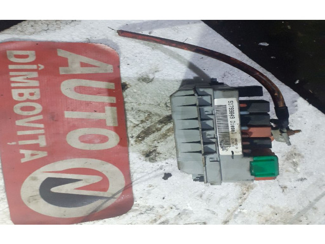 Блок предохранителей 51799849, FIA104670 Fiat Linea