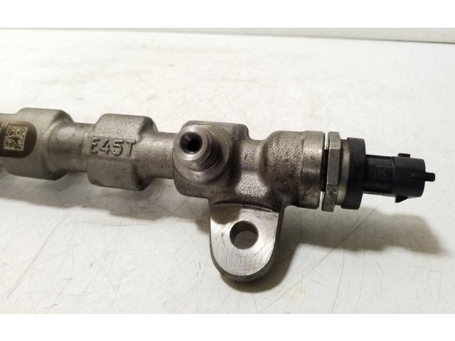 Топливная рампа 0445214254, 55234039   Jeep Cherokee  