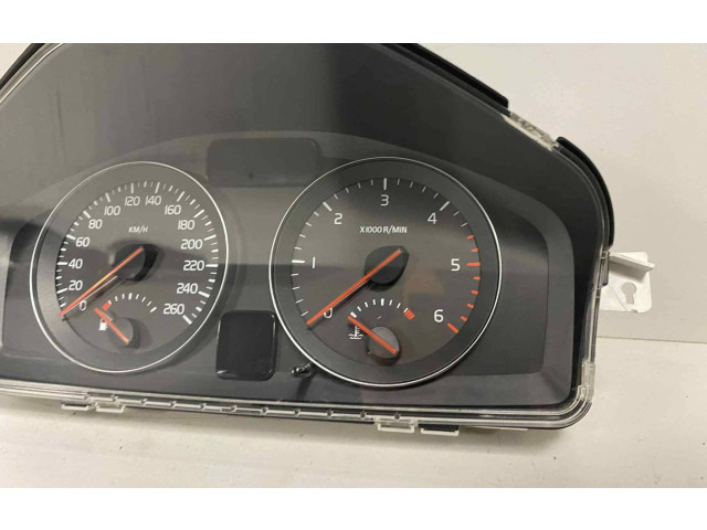 Панель приборов 30765310, 36000197   Volvo C30       