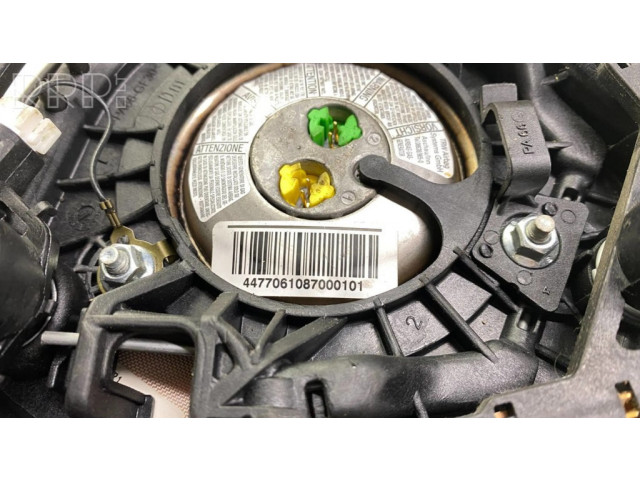 Подушка безопасности водителя PA70043040, 008557 Fiat Grande Punto