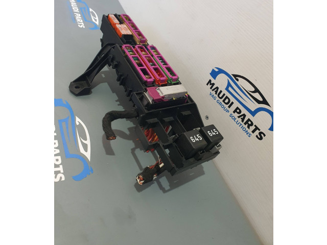 Блок предохранителей 4G0971845A   Audi A6 S6 C7 4G    