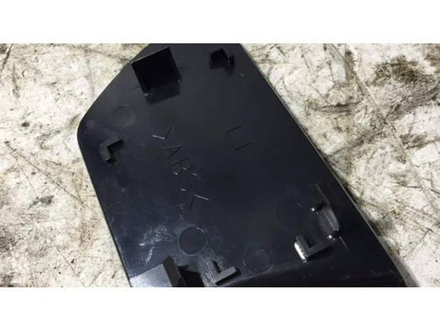 Другая деталь салона