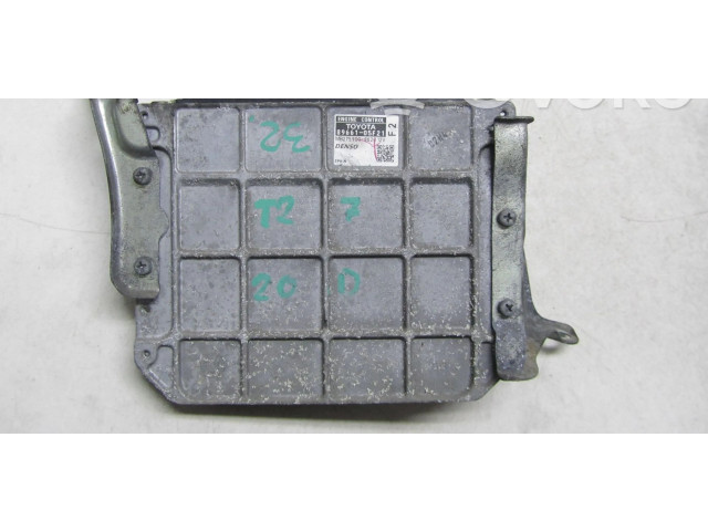 Řídící jednotka 8966105F21 Toyota Avensis T270 2012