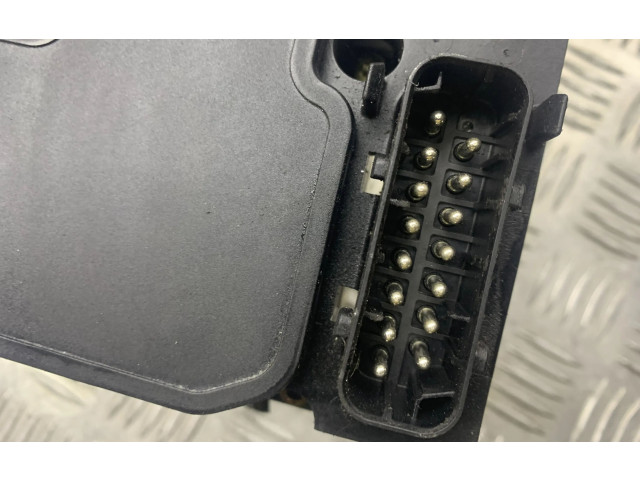 Блок АБС 9496946 Volvo V70 2000 - 2004 года