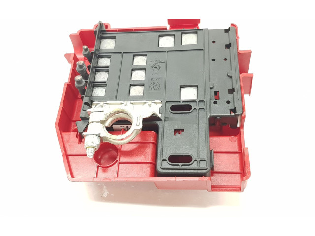 Блок предохранителей 6701050540, 670105054   Maserati Levante    