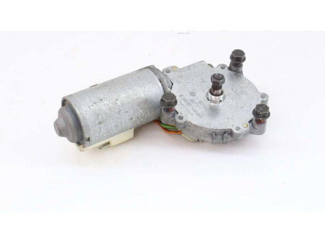 Моторчик заднего дворника 1358011    Volvo 940