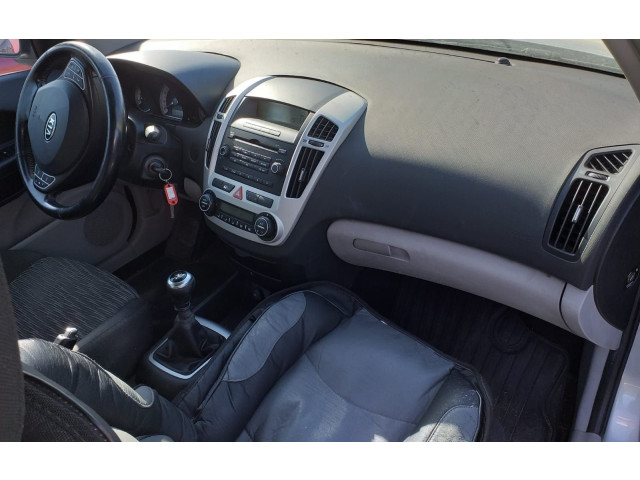 Руль KIA Ceed  2006 - 2012 года       