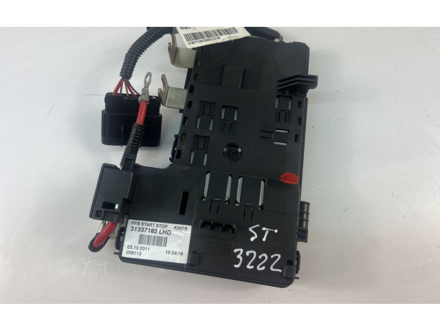 Блок предохранителей  31337182   Volvo V70    