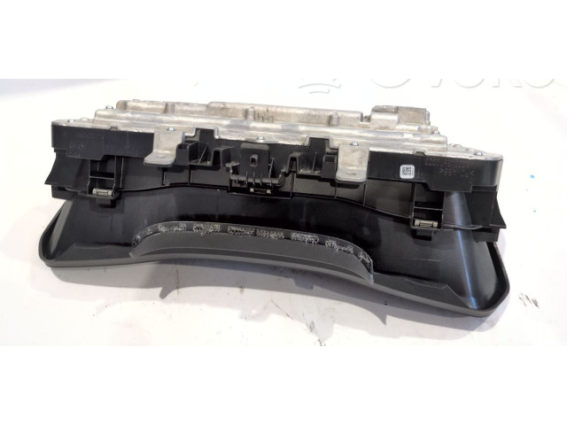 Панель приборов 5E3920770B, 5E3920770B Skoda Octavia Mk4