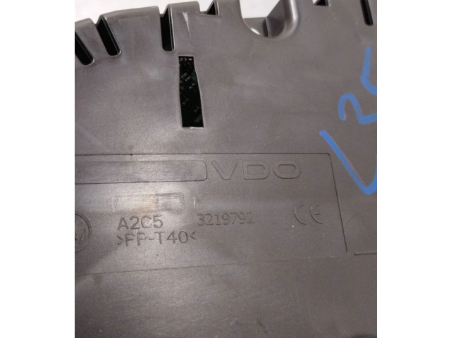 Přístrojová deska  Volkswagen Caddy 2013 3219792, A2C5  